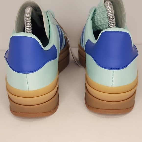 Adidas Gazelle Light Green with Blue Stripes - Picture 4 of 9